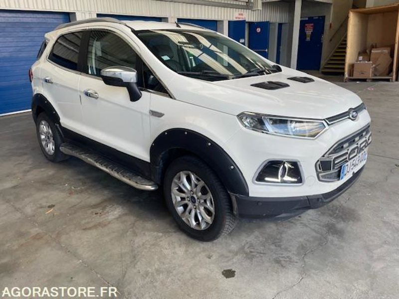 ECOSPORT TITANIUM 1.5 TDCI 90cv . 08/2014 . 128300 km - SUV: bilde 4 ECOSPORT TITANIUM 1.5 TDCI 90cv . 08/2014 . 128300 km - SUV: bilde 4