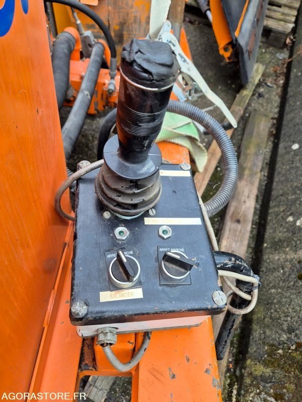 EPAREUSE FRONTALE CMV 450F 1999 - Armklipper: bilde 4 EPAREUSE FRONTALE CMV 450F 1999 - Armklipper: bilde 4