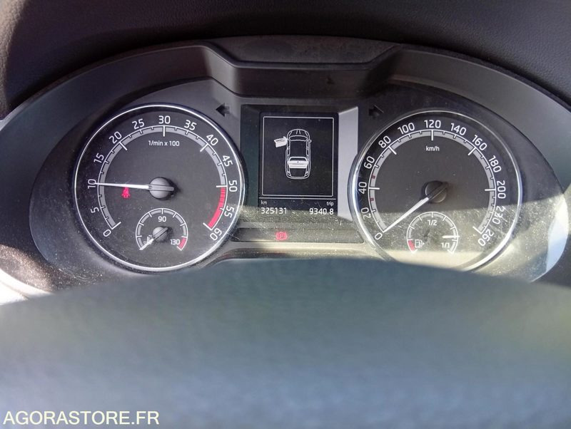 ET-218-HN - Roulant - SKODA OCTAVIA - VP - 325 131 Kms - Personenbil: bilde 5 ET-218-HN - Roulant - SKODA OCTAVIA - VP - 325 131 Kms - Personenbil: bilde 5
