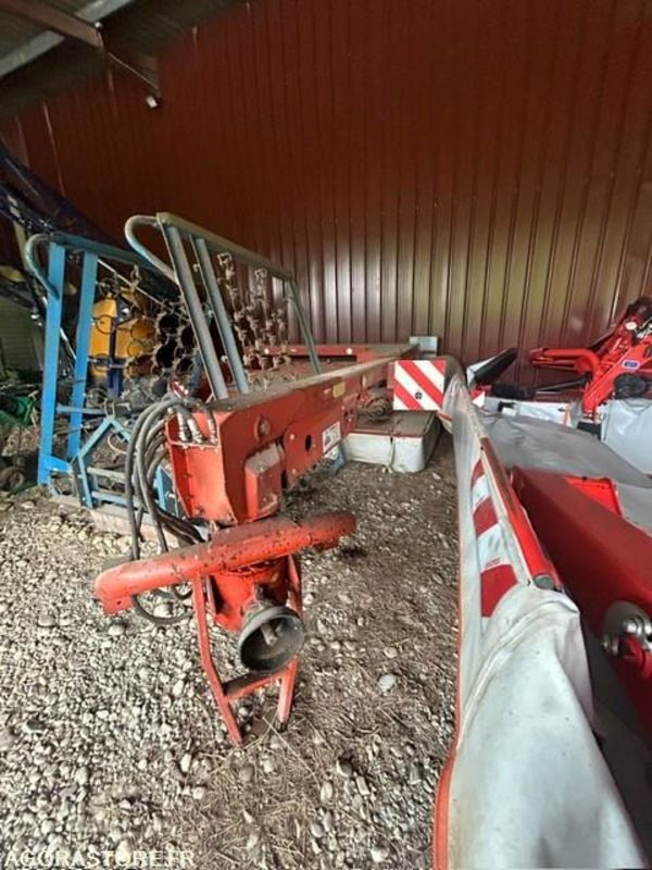 FAUCHEUSE TRAINEE KUHN FC300G 1995 AVEC CONDITIONNEUR - Slåmaskin: bilde 4 FAUCHEUSE TRAINEE KUHN FC300G 1995 AVEC CONDITIONNEUR - Slåmaskin: bilde 4