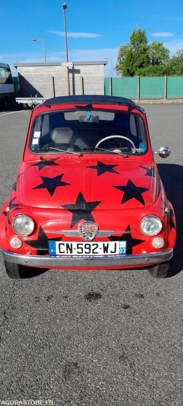 FIAT 500 de 1966 - Véhicule à récupérer après le Conseil Municipal du 10/12/2025 - Personenbil: bilde 1 FIAT 500 de 1966 - Véhicule à récupérer après le Conseil Municipal du 10/12/2025 - Personenbil: bilde 1
