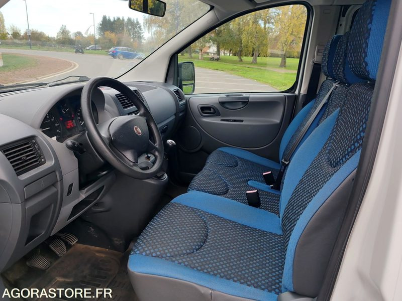 FIAT SCUDO COMBI 9 PLACES CLIM - Personenbil: bilde 5 FIAT SCUDO COMBI 9 PLACES CLIM - Personenbil: bilde 5