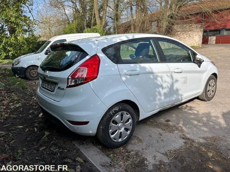 FORD FIESTA - ED-516-SC - Diesel 1.5 l - 183 000 KM - 2016 - Personenbil: bilde 4 FORD FIESTA - ED-516-SC - Diesel 1.5 l - 183 000 KM - 2016 - Personenbil: bilde 4