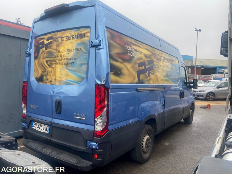 Fourgon Iveco Daily - 2017 - 80000 Kms - Kassebil: bilde 3 Fourgon Iveco Daily - 2017 - 80000 Kms - Kassebil: bilde 3