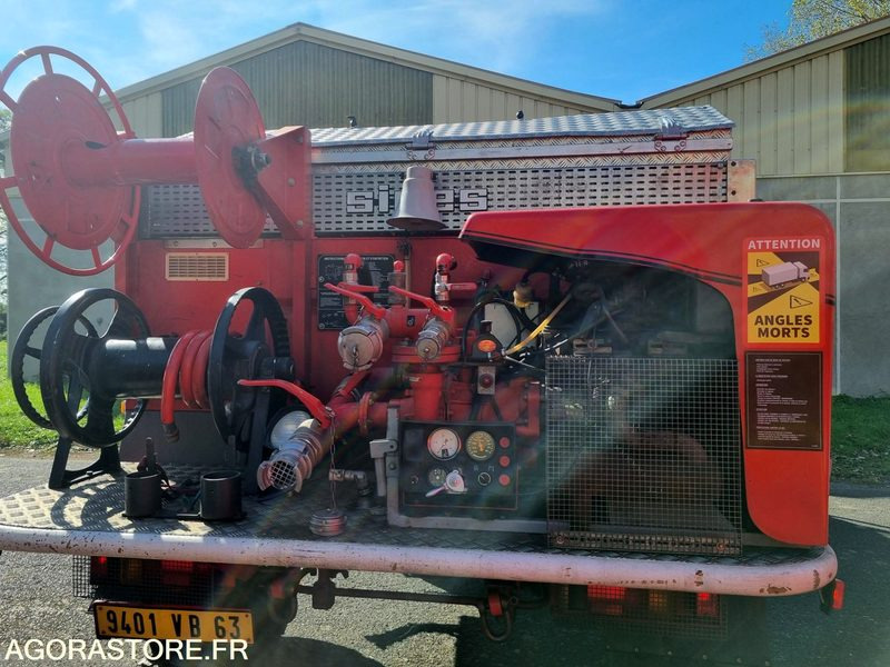 Fourgon incendie 4x4 - IVECO 80.17 - 9401 VB 63 - 22311kms - Brannbil: bilde 3 Fourgon incendie 4x4 - IVECO 80.17 - 9401 VB 63 - 22311kms - Brannbil: bilde 3