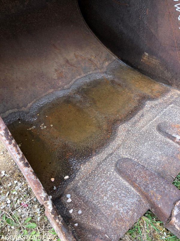 Godet CASE 110cm axes 60 et 75mm - Gravemaskinskuffe: bilde 4 Godet CASE 110cm axes 60 et 75mm - Gravemaskinskuffe: bilde 4