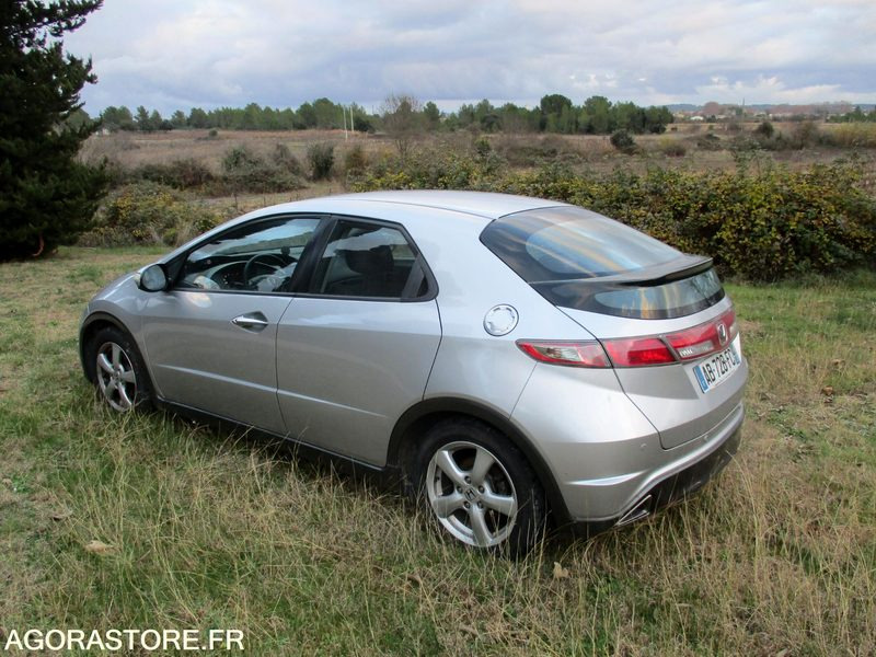 Honda Civic VIII 1.4i VTEC 100Cv Virtuose - Personenbil: bilde 3 Honda Civic VIII 1.4i VTEC 100Cv Virtuose - Personenbil: bilde 3