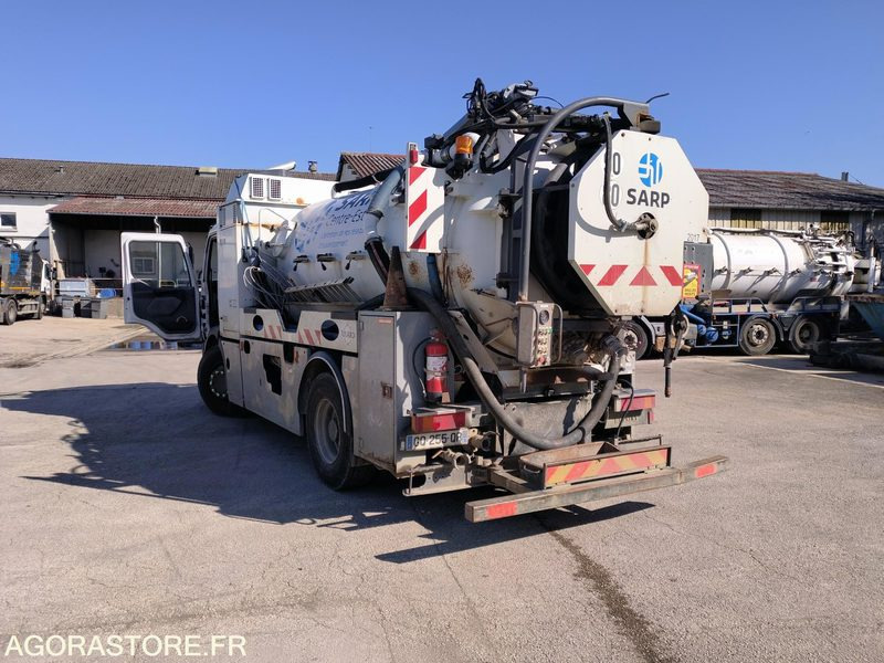 Hydrocureur RIVARD 19T châssis Renault Trucks GQ255QR (Vente uniquement export) - Vakuum lastebil: bilde 4 Hydrocureur RIVARD 19T châssis Renault Trucks GQ255QR (Vente uniquement export) - Vakuum lastebil: bilde 4