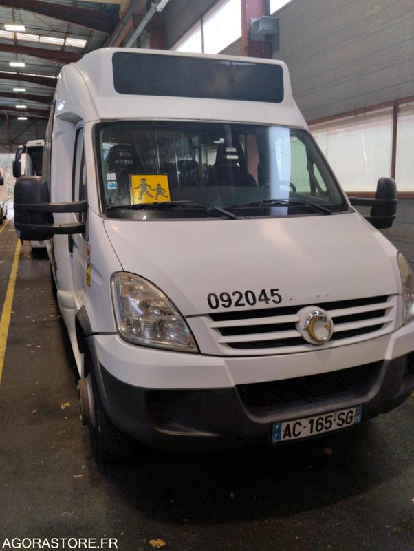 IVECO BUS DAILY N°092045 - Minibuss, Persontransport: bilde 1 IVECO BUS DAILY N°092045 - Minibuss, Persontransport: bilde 1