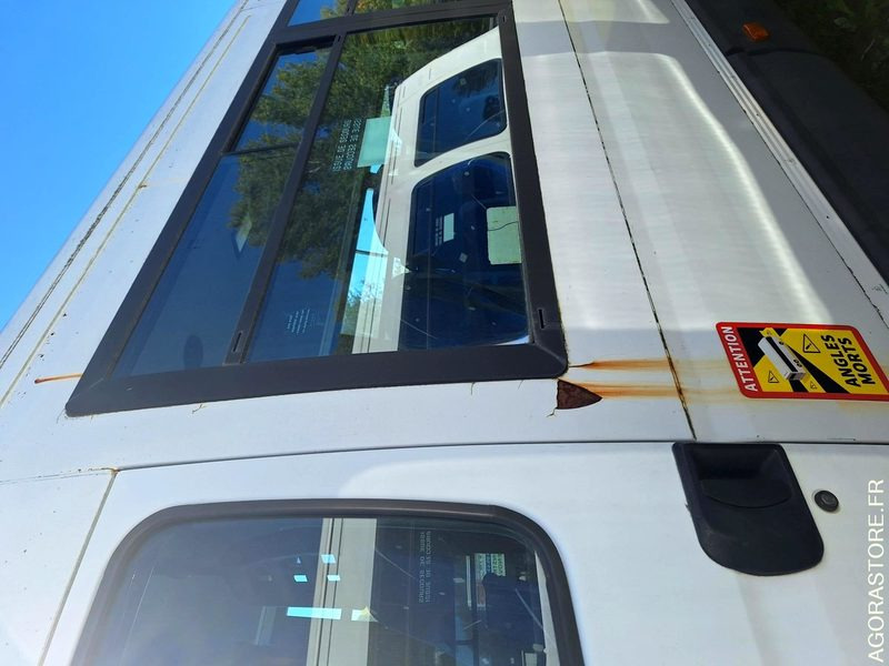 IVECO BUS DAILY N°092063 - Minibuss, Persontransport: bilde 5 IVECO BUS DAILY N°092063 - Minibuss, Persontransport: bilde 5