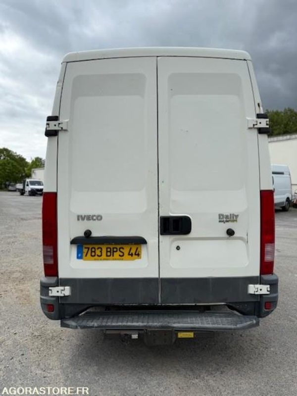 IVECO DAILY - 2003 - 173808KMS - Kassebil: bilde 4 IVECO DAILY - 2003 - 173808KMS - Kassebil: bilde 4
