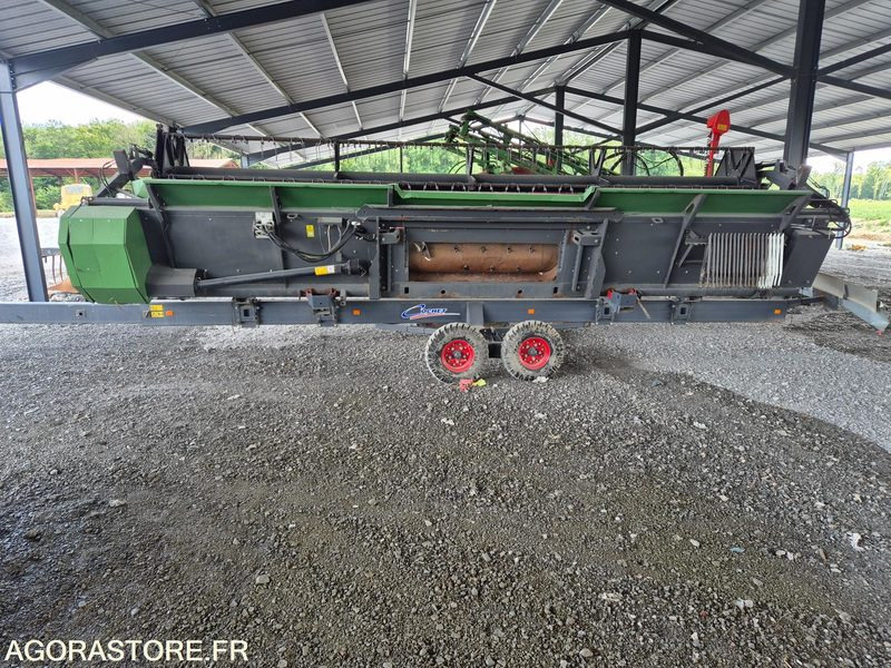Coupe à Tapis Fendt - Landbruksteknikk: bilde 4 Coupe à Tapis Fendt - Landbruksteknikk: bilde 4