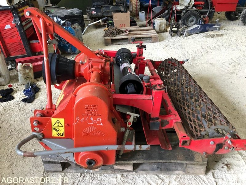 Enfouisseur de pierres DAIRON RD100NIV pour micro tracteur 22-35CV - Landbruksteknikk: bilde 1 Enfouisseur de pierres DAIRON RD100NIV pour micro tracteur 22-35CV - Landbruksteknikk: bilde 1