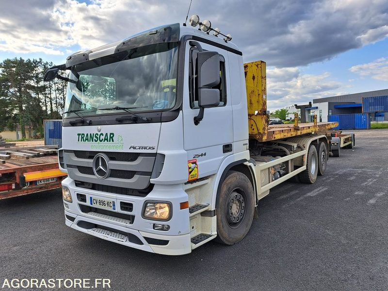 CAMION 6X2 AMPLIROLL-MERCEDES ACTROS - 2013 - 385 389KMS - Lastebil: bilde 1 CAMION 6X2 AMPLIROLL-MERCEDES ACTROS - 2013 - 385 389KMS - Lastebil: bilde 1