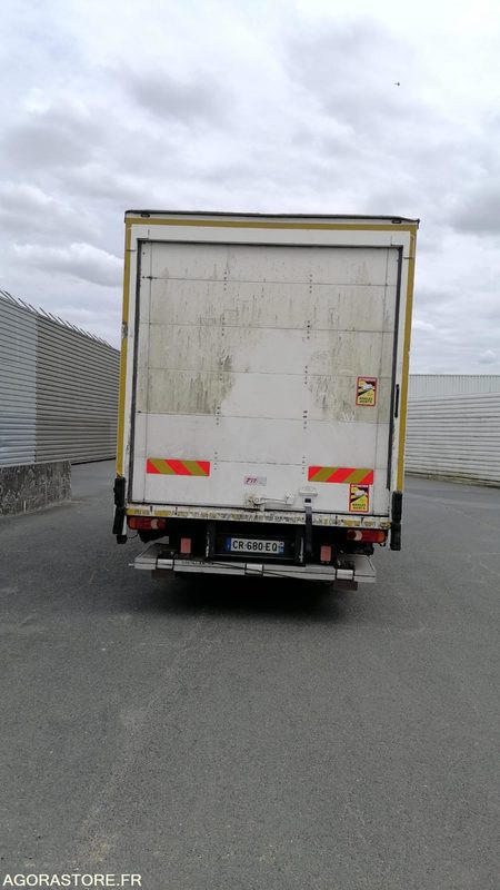 IVECO EUROCARGO - 100E18 - 2013 - 121 009 KM - Lastebil: bilde 2 IVECO EUROCARGO - 100E18 - 2013 - 121 009 KM - Lastebil: bilde 2
