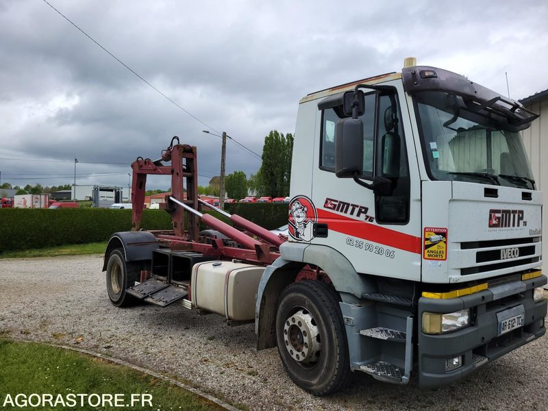Iveco 190E24 245 polybenne - 2001 - 270000KM - Lastebil: bilde 4 Iveco 190E24 245 polybenne - 2001 - 270000KM - Lastebil: bilde 4