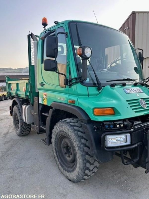 MERCEDES UNIMOG U300C VERSION COMMUNALE 2003 38210 KM + EPAREUSE CMV 450GP - Lastebil: bilde 4 MERCEDES UNIMOG U300C VERSION COMMUNALE 2003 38210 KM + EPAREUSE CMV 450GP - Lastebil: bilde 4