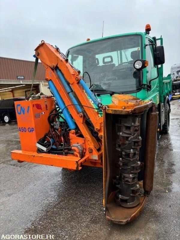 MERCEDES UNIMOG U300C VERSION COMMUNALE 2003 38210 KM + EPAREUSE CMV 450GP - Lastebil: bilde 2 MERCEDES UNIMOG U300C VERSION COMMUNALE 2003 38210 KM + EPAREUSE CMV 450GP - Lastebil: bilde 2