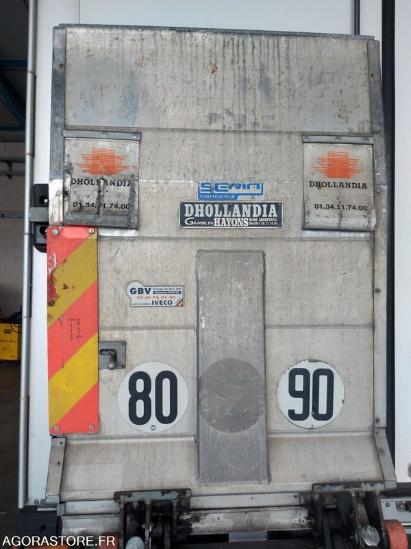 POIDS LOURDS IVECO DAILY FRIGORIFIQUE - 195900 kms - 2005 - Lastebil: bilde 4 POIDS LOURDS IVECO DAILY FRIGORIFIQUE - 195900 kms - 2005 - Lastebil: bilde 4