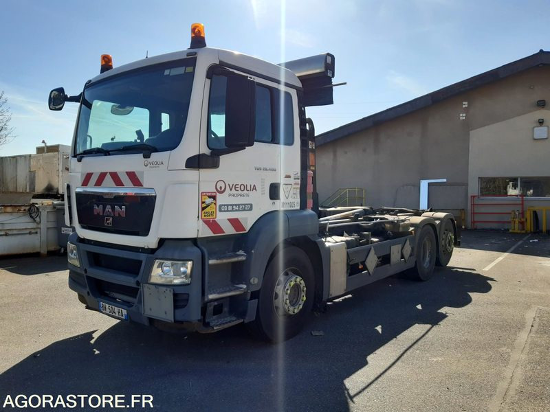 PORTEUR AMPLIROLL MAN TGS 26.400 (R51996) - BRAS GUIMA PALFINGER-2011-563 000 Km - Lastebil: bilde 1 PORTEUR AMPLIROLL MAN TGS 26.400 (R51996) - BRAS GUIMA PALFINGER-2011-563 000 Km - Lastebil: bilde 1