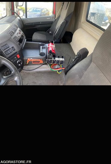 PORTEUR DAF 8X4 BIBENNE GRUE - 2017 - 198000 Kms - Lastebil: bilde 4 PORTEUR DAF 8X4 BIBENNE GRUE - 2017 - 198000 Kms - Lastebil: bilde 4