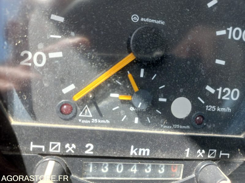 PORTEUR ISUZU 7T5 MOVI GUIMA DE 2005 - 130500 KM (R30427) - Lastebil: bilde 5 PORTEUR ISUZU 7T5 MOVI GUIMA DE 2005 - 130500 KM (R30427) - Lastebil: bilde 5