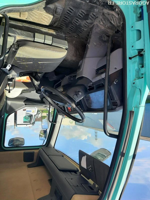 PORTEUR MULTIBENNE RENAULT EX-742-KK 2003 123 000 KM - Lastebil: bilde 3 PORTEUR MULTIBENNE RENAULT EX-742-KK 2003 123 000 KM - Lastebil: bilde 3