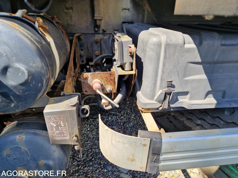 Lastebil Porteur benne grue Iveco 100E18 - DA218FM: bilde 20
