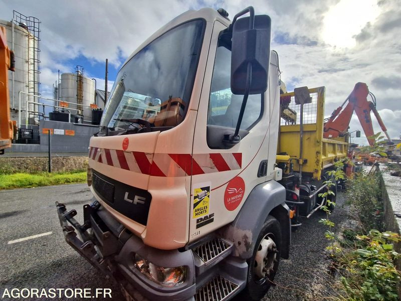 Porteur tribenne grue Daf LF55 220 -227727-2006 - BQ086KY - Lastebil: bilde 1 Porteur tribenne grue Daf LF55 220 -227727-2006 - BQ086KY - Lastebil: bilde 1