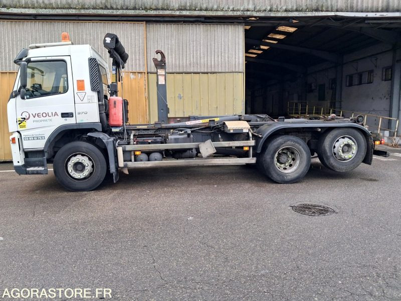 R51857-PORTEUR POLYBENNE VOLVO FM 370-ANNÉE 2010-BRAS GUIMA PALFINGER-502085 KM - Lastebil: bilde 2 R51857-PORTEUR POLYBENNE VOLVO FM 370-ANNÉE 2010-BRAS GUIMA PALFINGER-502085 KM - Lastebil: bilde 2