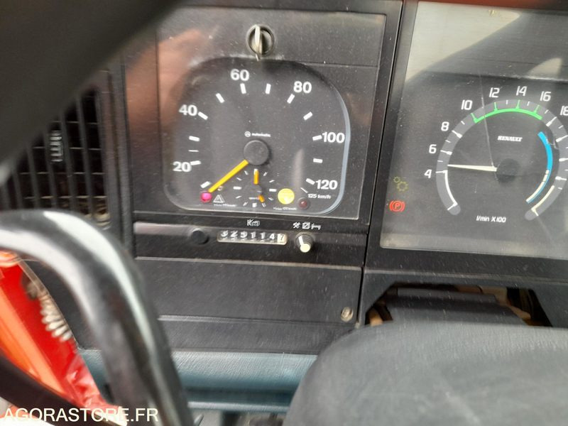 Renault PREMIUM 260 SP (MECA 556) - Lastebil: bilde 4 Renault PREMIUM 260 SP (MECA 556) - Lastebil: bilde 4