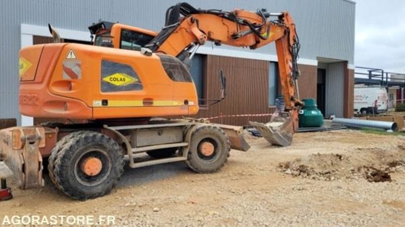 Liebherr A918 COMPACT - 2014 / 15000 HEURES - Gravemaskin: bilde 4 Liebherr A918 COMPACT - 2014 / 15000 HEURES - Gravemaskin: bilde 4