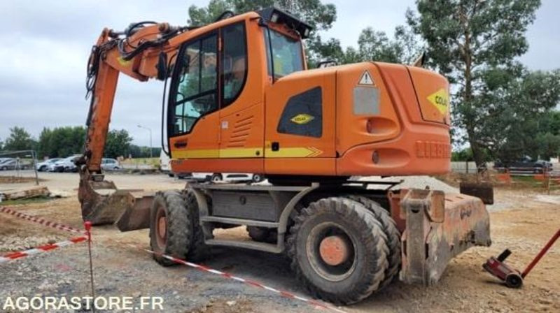 Liebherr A918 COMPACT - 2014 / 15000 HEURES - Gravemaskin: bilde 3 Liebherr A918 COMPACT - 2014 / 15000 HEURES - Gravemaskin: bilde 3