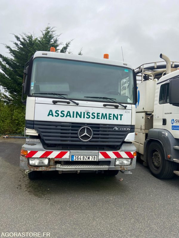 MERCEDES ACTROS 2031 HUWER 2001 (300000Km ) NON ROULANT EXPORT UNIQUEMENT - Vakuum lastebil: bilde 1 MERCEDES ACTROS 2031 HUWER 2001 (300000Km ) NON ROULANT EXPORT UNIQUEMENT - Vakuum lastebil: bilde 1
