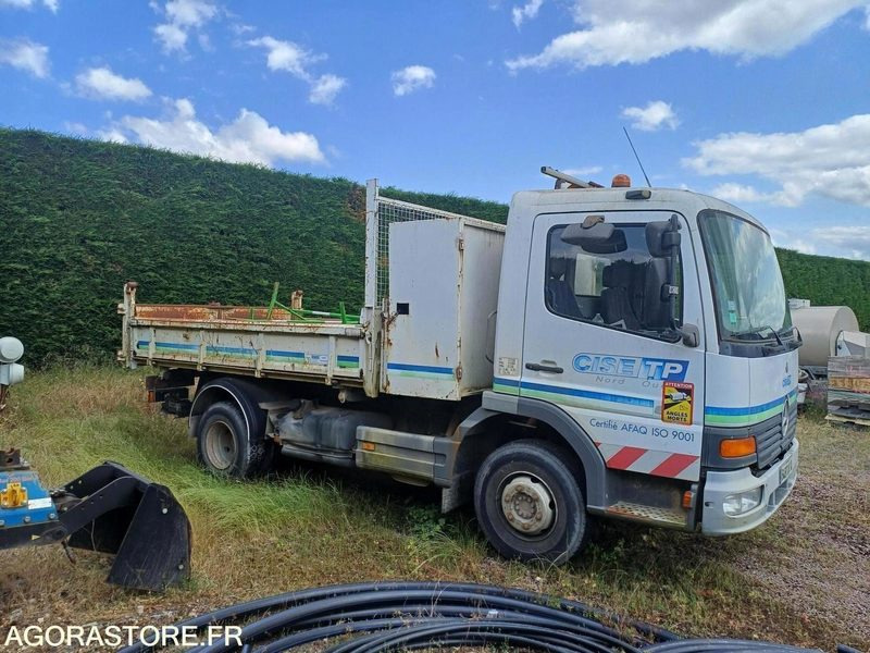 MERCEDES - ATEGO B 918 BENNE AVEC COFFRE - 2002 / 321065KMS (09/2019) - 6487XW14 - Tippbil: bilde 3 MERCEDES - ATEGO B 918 BENNE AVEC COFFRE - 2002 / 321065KMS (09/2019) - 6487XW14 - Tippbil: bilde 3