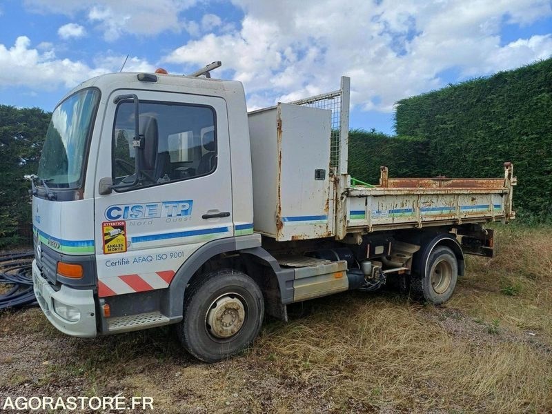 MERCEDES - ATEGO B 918 BENNE AVEC COFFRE - 2002 / 321065KMS (09/2019) - 6487XW14 - Tippbil: bilde 1 MERCEDES - ATEGO B 918 BENNE AVEC COFFRE - 2002 / 321065KMS (09/2019) - 6487XW14 - Tippbil: bilde 1