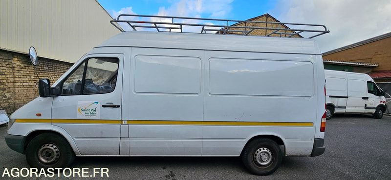 MERCEDES SPRINT 208 DM188SY - Kassebil: bilde 2 MERCEDES SPRINT 208 DM188SY - Kassebil: bilde 2