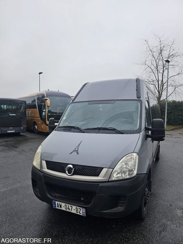 MINIBUS IVECO DAILY 16 PLACES 2010 - 140000 - 2010 - Minibuss, Persontransport: bilde 4 MINIBUS IVECO DAILY 16 PLACES 2010 - 140000 - 2010 - Minibuss, Persontransport: bilde 4