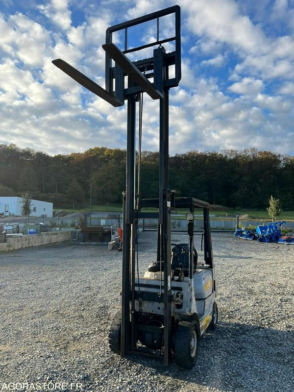 Caterpillar chariot élévateur diesel - Materialhåndteringsutstyr: bilde 4 Caterpillar chariot élévateur diesel - Materialhåndteringsutstyr: bilde 4