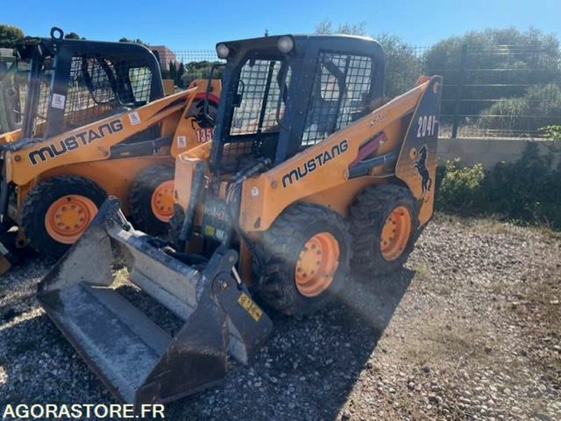 Mini chargeur à pneu Mustang SL2041 - Laster: bilde 1 Mini chargeur à pneu Mustang SL2041 - Laster: bilde 1