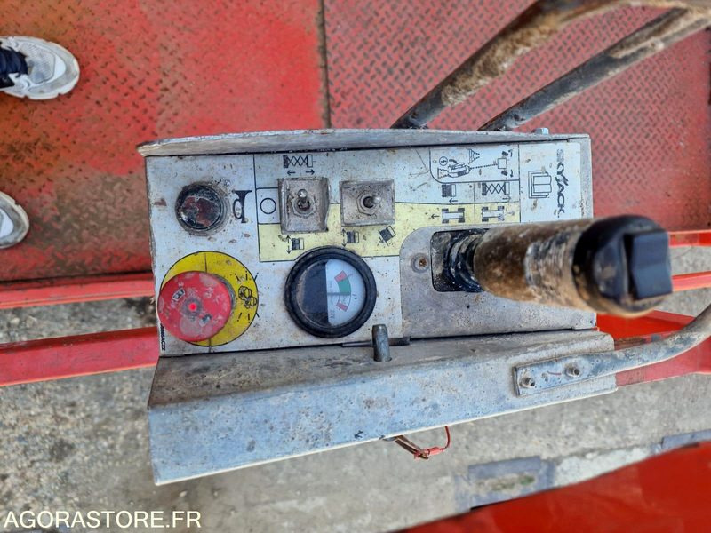 NACELLE ELECTRIQUE CISEAUX SKYJACK SJ4632 11.75M - 2010 - BATTERIE NEUVE - Sakselift: bilde 5 NACELLE ELECTRIQUE CISEAUX SKYJACK SJ4632 11.75M - 2010 - BATTERIE NEUVE - Sakselift: bilde 5