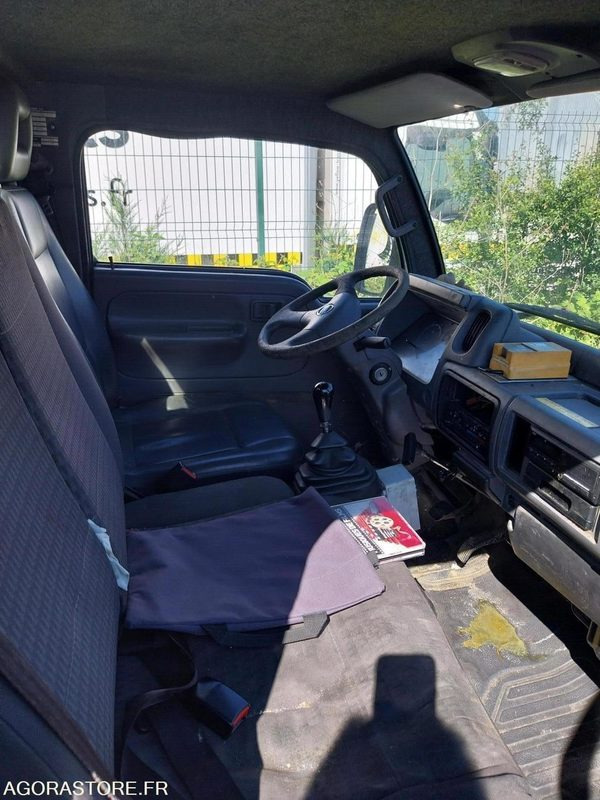 NISSAN Cabstar BAROCLEAN 2007 (265000Km) Non Roulant VENTE EXPORT UNIQUEMENT - Vakuum lastebil: bilde 4 NISSAN Cabstar BAROCLEAN 2007 (265000Km) Non Roulant VENTE EXPORT UNIQUEMENT - Vakuum lastebil: bilde 4