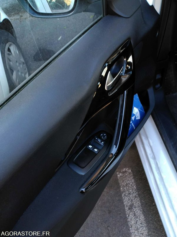 PEUGEOT 208 - Personenbil: bilde 5 PEUGEOT 208 - Personenbil: bilde 5