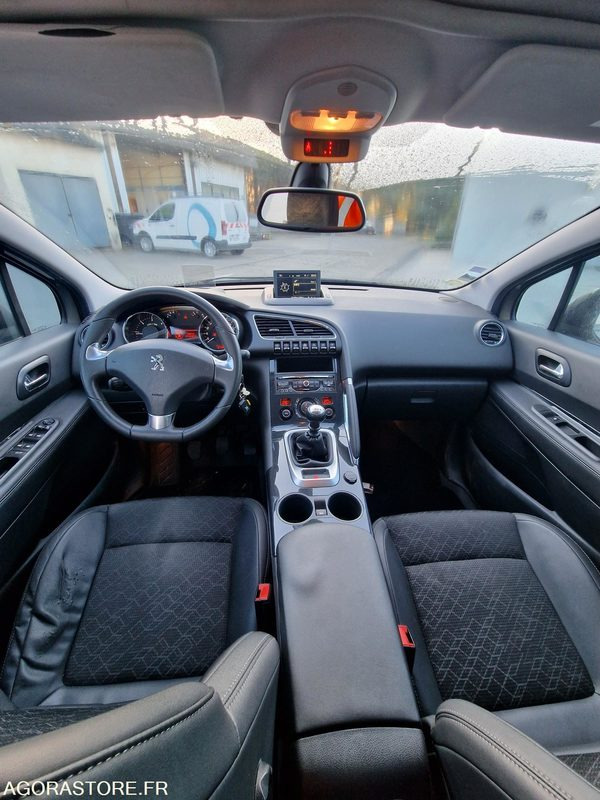 Personenbil PEUGEOT 3008: bilde 14