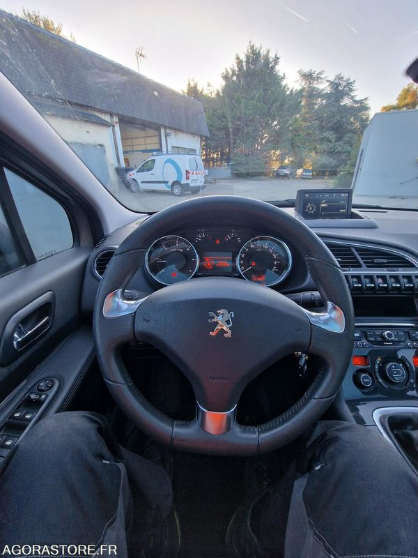 Personenbil PEUGEOT 3008: bilde 20