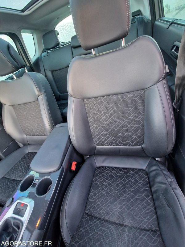 Personenbil PEUGEOT 3008: bilde 18