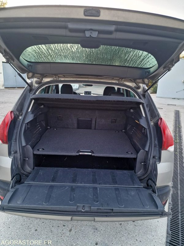 Personenbil PEUGEOT 3008: bilde 11