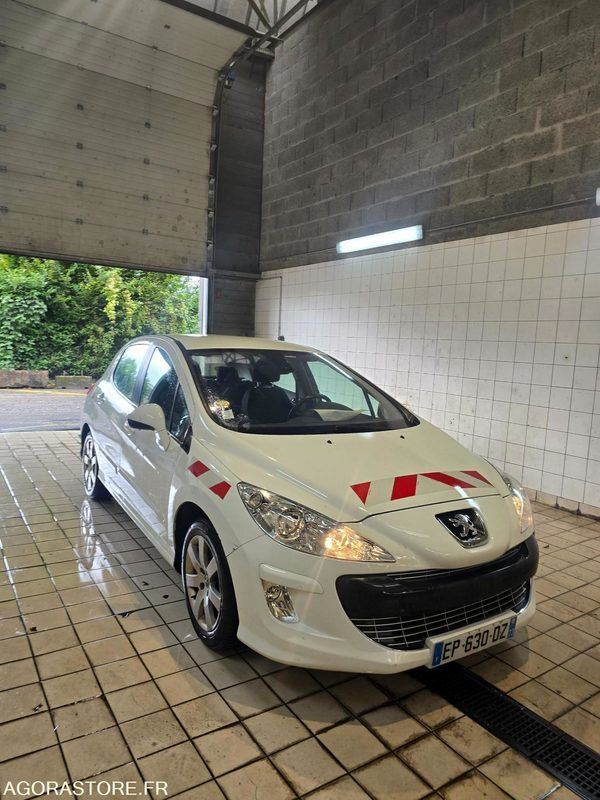 PEUGEOT 308 - Personenbil: bilde 3 PEUGEOT 308 - Personenbil: bilde 3