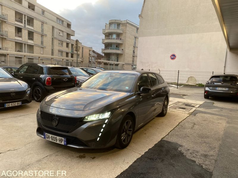 PEUGEOT 308 III (P5) SW 1.5 BlueHDi 16V EAT8 S&S 130 Boîte automatique PAS TVA - Stasjonsvogn: bilde 1 PEUGEOT 308 III (P5) SW 1.5 BlueHDi 16V EAT8 S&S 130 Boîte automatique PAS TVA - Stasjonsvogn: bilde 1