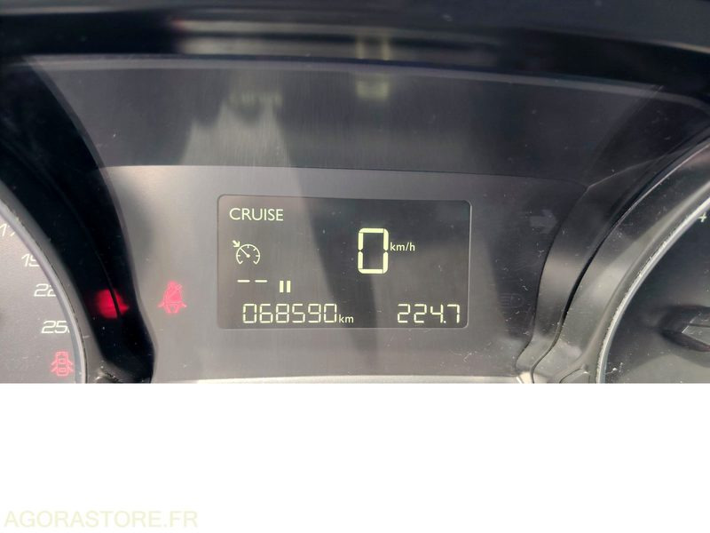 Personenbil PEUGEOT 308 SW 1.2i PURETECH - 2019 - 68 590 KM: bilde 6